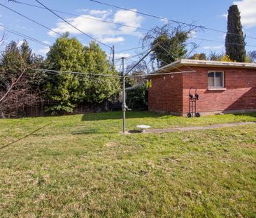 Studio flat in a sought-after locale - Photo 1