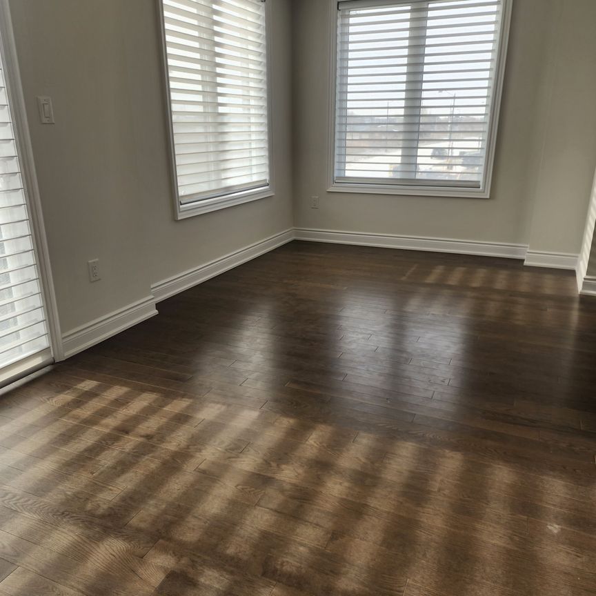 For Lease - 102 Thule Street, Vaughan, Ontario - Photo 1