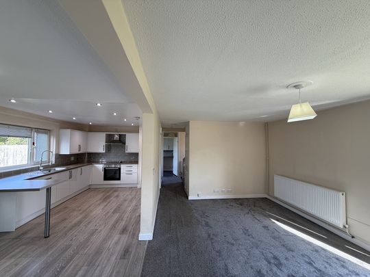 Oak Lane, Raf Lakenheath - Photo 1