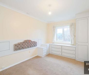 Beehive Lane, Ilford - Photo 6