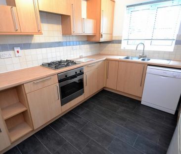 4 bedroom townhouse to rent - Photo 2