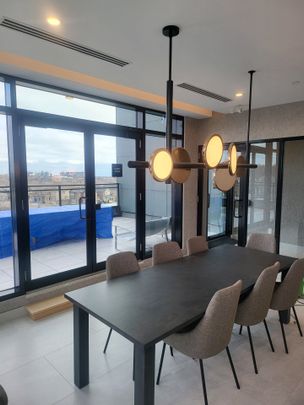 For Lease - 3285 Carding Mill Trail Unit# 305, Oakville, Ontario - Photo 1