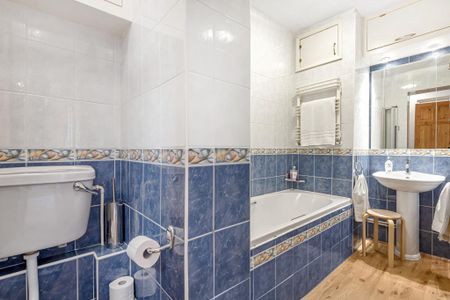 4 bedroom detached house to rent - Photo 5