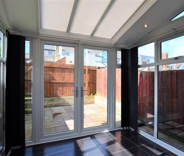 2 bedroom semi-detached house to rent - Photo 3