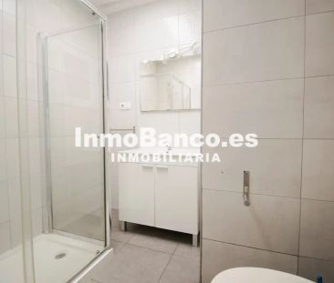 Valencia - Photo 1