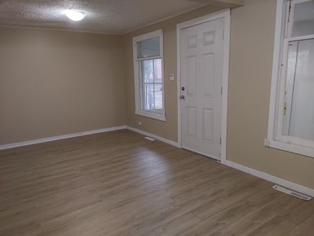 1453 RETALLACK - Photo 2