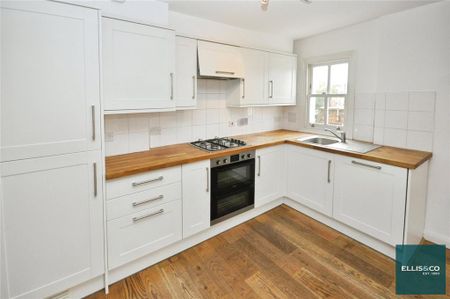2 bedroom apartment to rent - Photo 5
