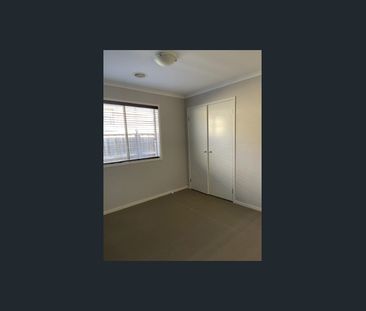 4-Bedroom Home with Ensuite, Split Systems & Double Garage - Photo 2