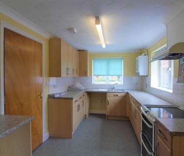 Clearwing Close, Pinewood, IP8 - Photo 6
