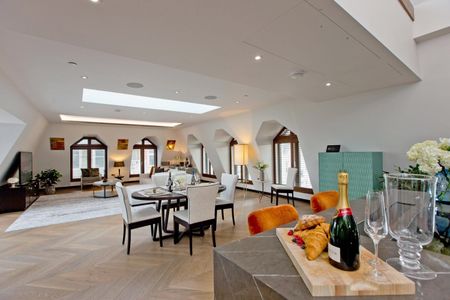 Golden Square, W1F, London - Photo 4