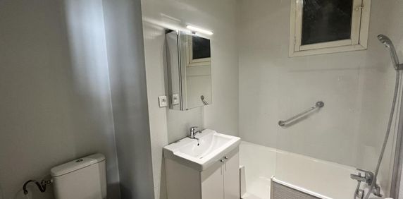 Location Appartement 2 pièces Meublé 22m² AIX LES BAINS 73100 - Photo 2