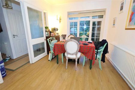 3 bedroom terraced house to rent - Photo 4