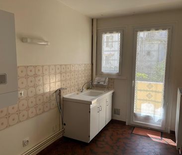 Location Appartement 2 pièces 52m² VICHY 03200 - Photo 3