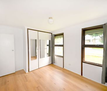 Family home of comfort and prime location! - Photo 4