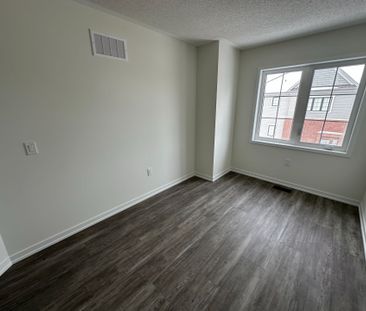 For Lease - 50 Seahorse Common Unit# 129, Cambridge, Ontario - Photo 5