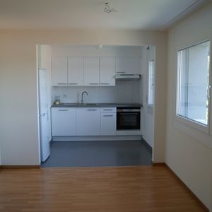 Appartement 2,5 pièces au 4ème étag - Photo 2