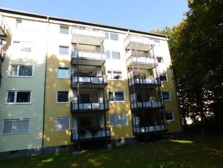 Neu renovierte Familienwohnung mit Balkon und 4 Zimmern! - Foto 2