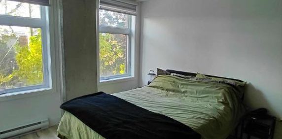 Condo 3 ½ semi-meublé - Photo 2