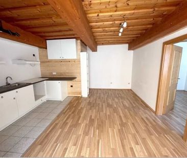 Hofseitige Drei Zimmer Wohnung in Frohsdorf! - Photo 2