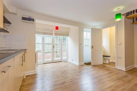 1 bedroom terraced house to rent - Photo 2