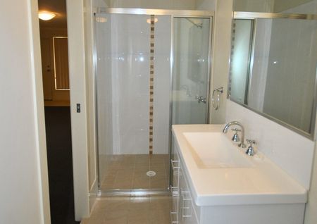 2 Bedroom Duplex - Photo 2
