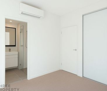 "Park Rise Apartments" - Photo 1