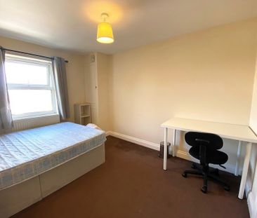 Cottage Grove, Southsea - Photo 2