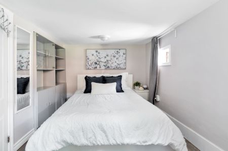 For Lease - 290 Westmount Avenue, Toronto, Ontario - Photo 5