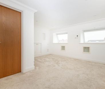 5 bedroom detached house to rent - Photo 3