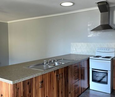 Refined Comfort and Effortless Convenience in the Heart of Lavington - Photo 1