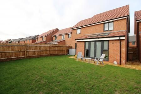 Thorneywood Road, Staffordshire, Drakelow, DE15 - Photo 1