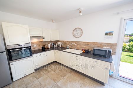 Location Maison 3 pièces 56m² ST PAUL DE FENOUILLET 66220 - Photo 5