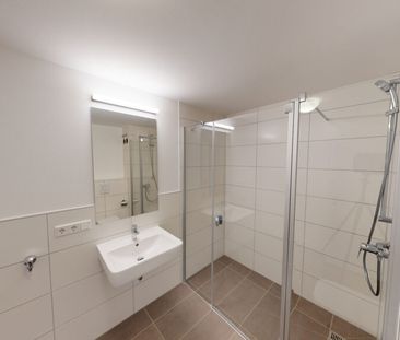 Platz für die ganze Familie! 4-Zimmer-Wohnung mit EBK un Fußbodenhe... - Photo 1