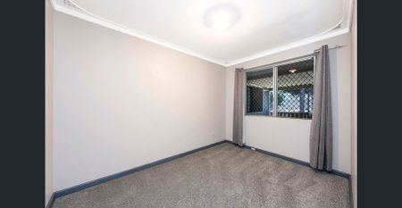 Charming Home in Super Central Mandurah Location - Photo 3