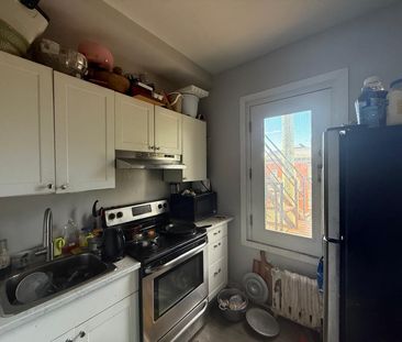 425 Daly - Photo 4