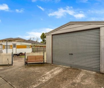 GREAT FAMILY HOME - Photo 5