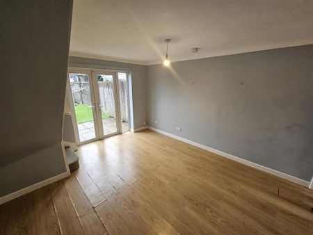 2 bedroom terraced house to rent - Photo 2