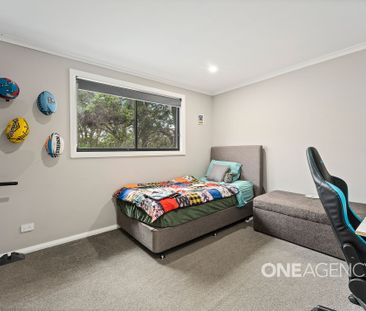 SPACIOUS FAMILY HOME IN THE HEART OF DAPTO - Photo 4