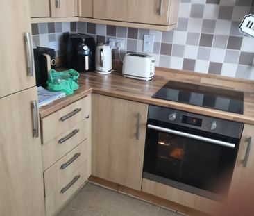 1 Bed Flat, Wallington, SM6 - Photo 6