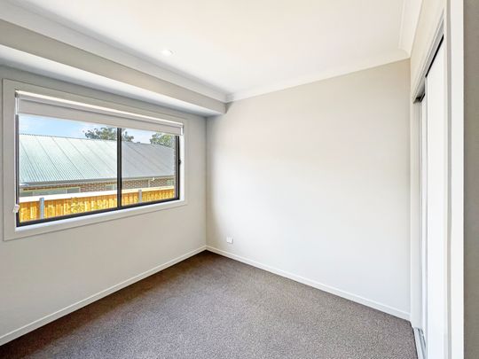Contemporary and Modern - Photo 1