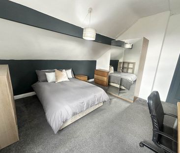 Glebe Avenue (Room 5), Kirkstall, Leeds - Photo 3