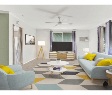 Spacious 2 Bedroom House with a Separate Storage Room - Photo 1