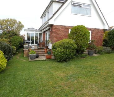 4 bedroom detached house to rent - Photo 4