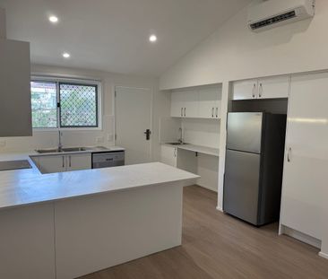 Fully Renovated Duplex - Walk to Pacific Fair! - Photo 5
