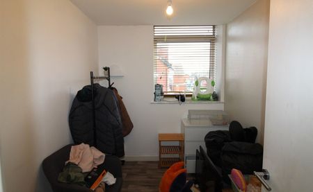 Tranquilty House, LS15 - Photo 3