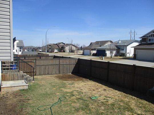 Main Floor Suite Located in Blackfalds!!! - Photo 1