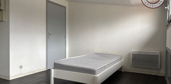 Location Appartement 1 pièce 27m² AUCH 32000 - Photo 2