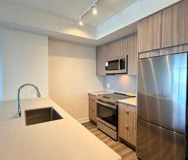 For Lease - 4130 Parkside Village Drive Unit# 3102, Mississauga, On... - Photo 4