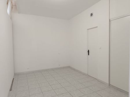 Location Appartement 2 pièces 39m² NARBONNE 11100 - Photo 5