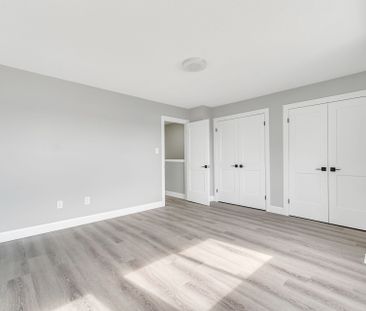 For Lease - 700 Osgoode Drive Unit# 182, London South, Ontario - Photo 4